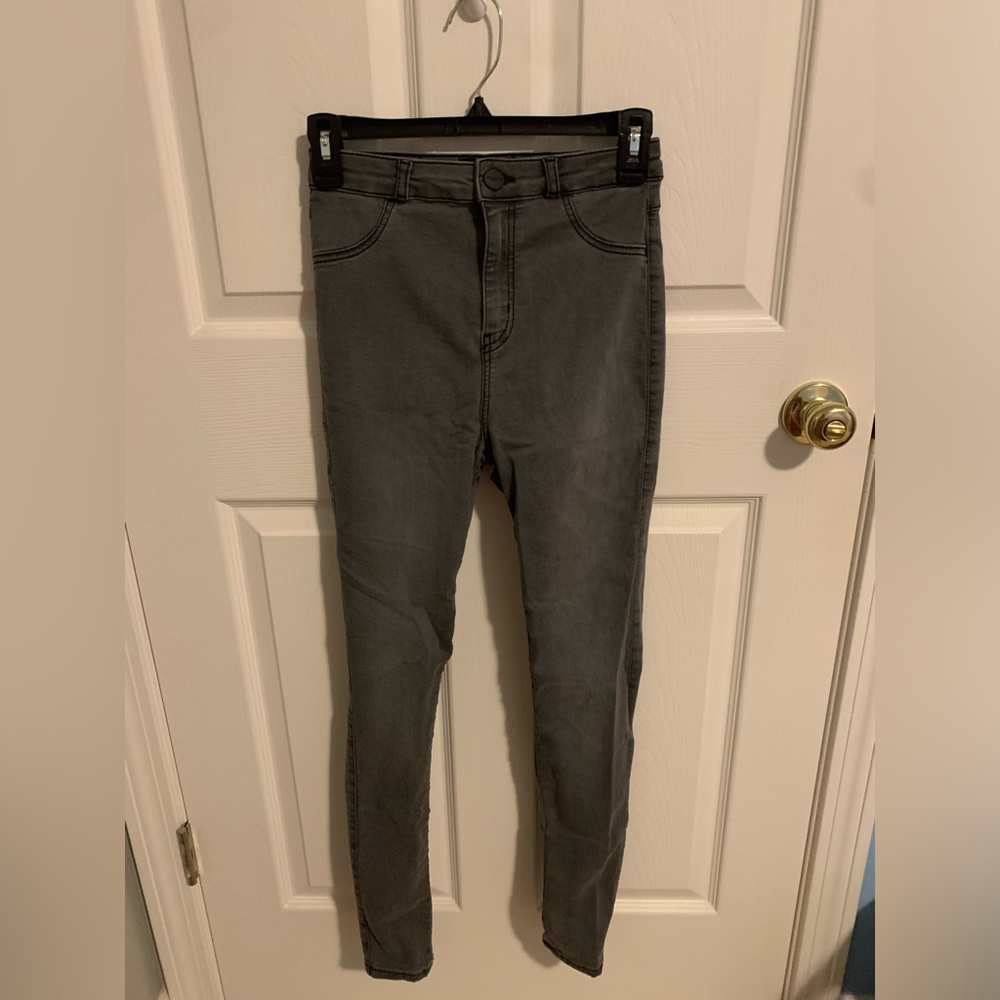Size small grey jeans from fit jeans.